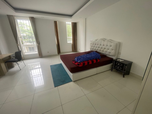 Link A for rent in Borey Chip Mong land sensok Aeon2 price 1000$ negotiable full furnish