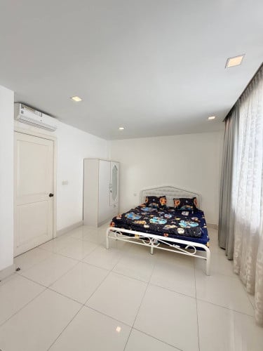 Link A for rent in Borey Chip Mong land sensok Aeon2 price 1100$ negotiable full furniture