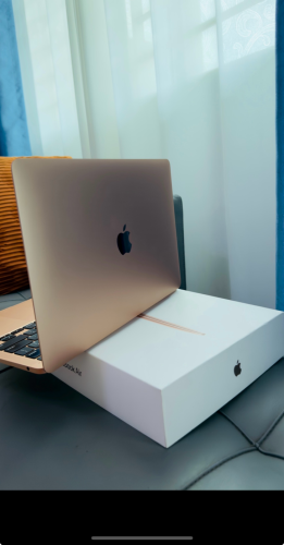 MacBook Air M1 ថ្មី99.9%