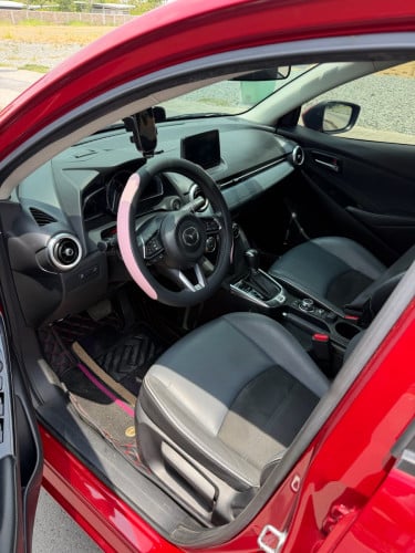 Mazda 2 Full option 2021 ម្ចាស់ផ្ទាល់ ថ្នាំហ្សុីនមួយជុំ