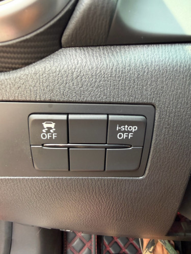 Mazda 2 Full option 2021 ម្ចាស់ផ្ទាល់ ថ្នាំហ្សុីនមួយជុំ