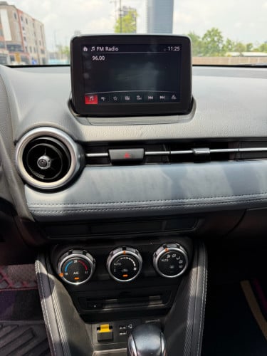 Mazda 2 Full option 2021 ម្ចាស់ផ្ទាល់ ថ្នាំហ្សុីនមួយជុំ