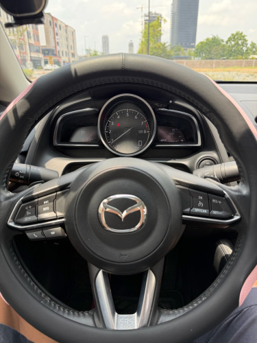Mazda 2 Full option 2021 ម្ចាស់ផ្ទាល់ ថ្នាំហ្សុីនមួយជុំ
