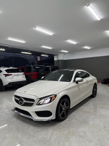 Mercedes Benz C-Coupe 2017 Full Option