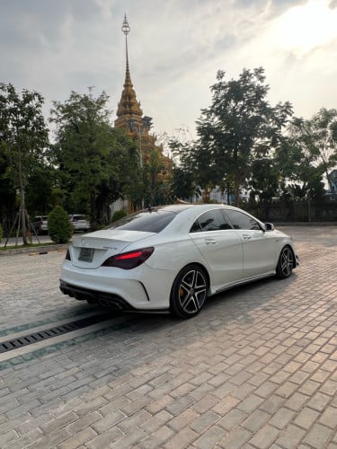 Mercedes CLA 45 AMG
