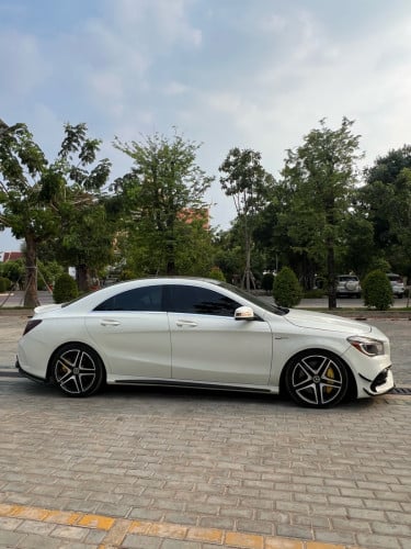Mercedes CLA 45 AMG
