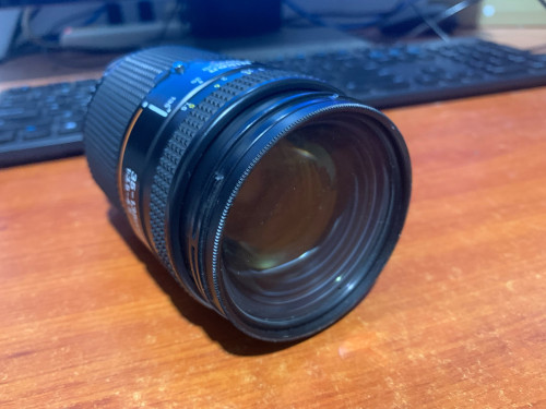 Nikon lens 35-135 លល់ធូៗ
