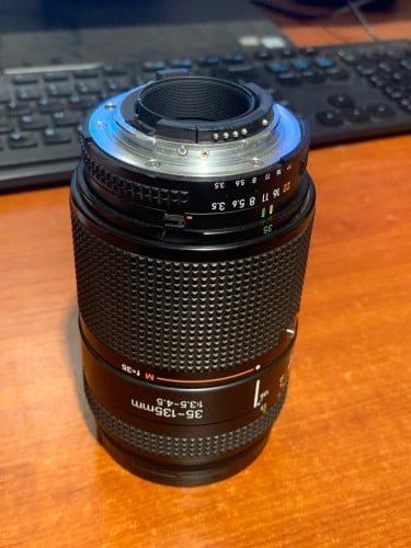 Nikon lens 35-135 លល់ធូៗ