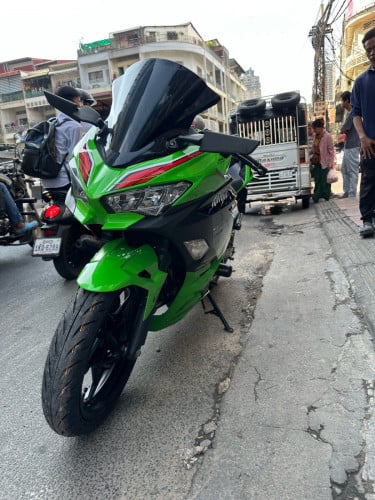 NINJA 400