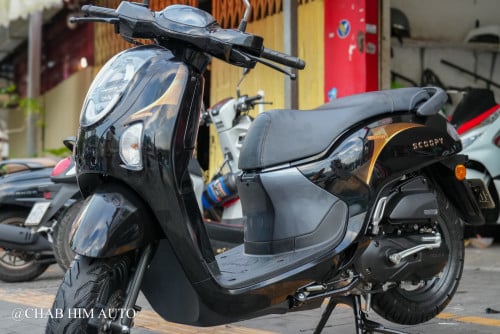 Scoopy025         95%