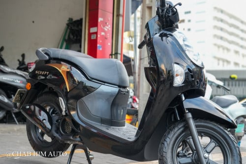 Scoopy025         95%