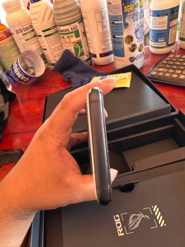 Sell rog 5 80$ ចចារ