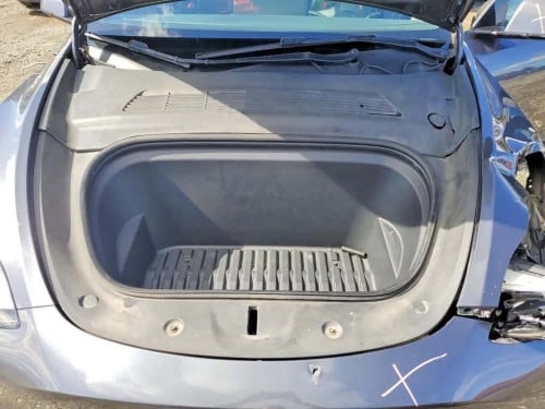 Sell Tesla model Y 2021 long range dual motor សាង​19700$