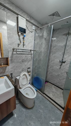 Studio for sale below the market price at Riverside, Yuetai