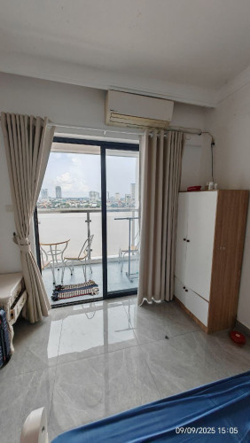 Studio for sale below the market price at Riverside, Yuetai