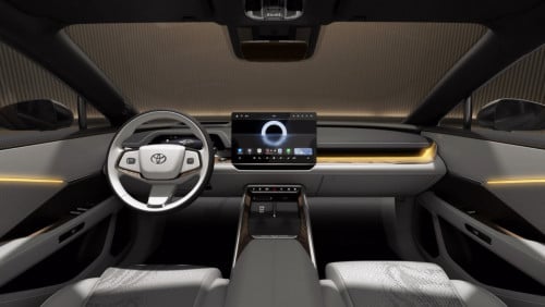 TOYOTA BZ7 (បើកទទួលកក់​ មានគ្រប់ Option សម្រាប់ជ្រើសរើស)