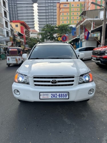 Toyota Highlander 03 p1