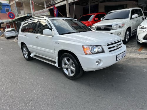 Toyota Highlander 03 p1