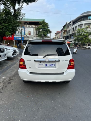 Toyota Highlander 03 p1