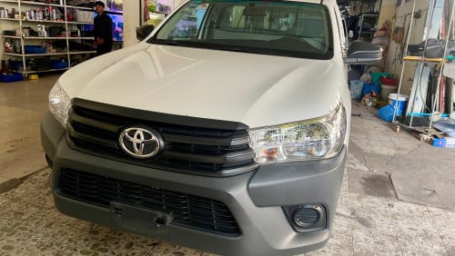 Toyota hilux Revo 2020 លេខដៃ 1បាំង Urgent Sale!!!