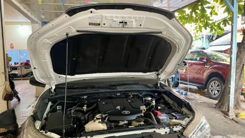 Toyota hilux Revo 2020 លេខដៃ 1បាំង Urgent Sale!!!
