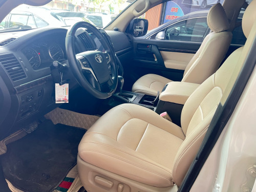 Toyota Langruser full option year 2008 op21
