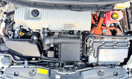 Toyota Prius 2010 Option 4 សូឡា ខាងក្នុងលឿង