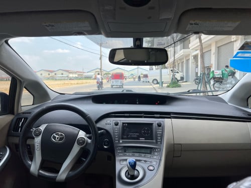 Toyota prius 2010 option 5 advance