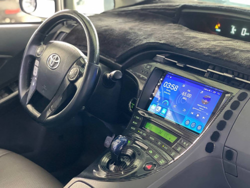 Toyota Prius 2011 option 4 Solar ទេីបតែចូលស្តុកថ្មី តម្លៃល្អ បង់រំលស់សិក្សា១៥នាទីដកឡាន
