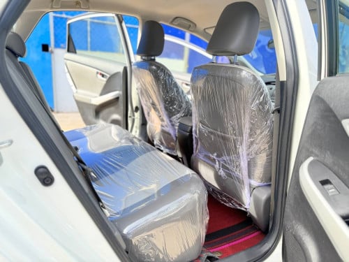 Toyota Prius 2014 ឡានស្អាត ឃ្មុំហ្ស៊ីន