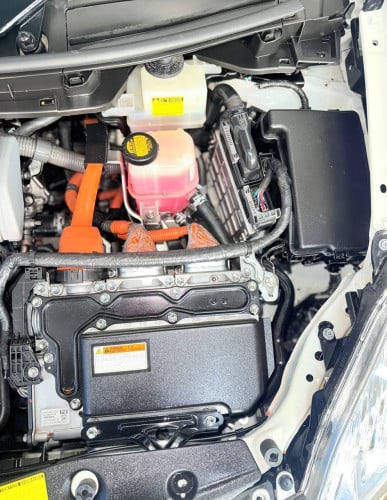 Toyota Prius 2014 ឡានស្អាត ឃ្មុំហ្ស៊ីន