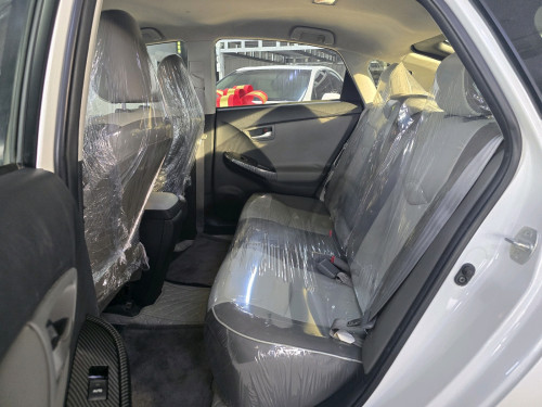 Toyota Pruis 2014 Option II Android