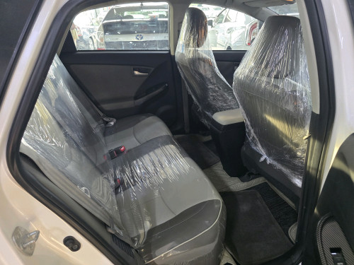 Toyota Pruis 2014 Option II Android