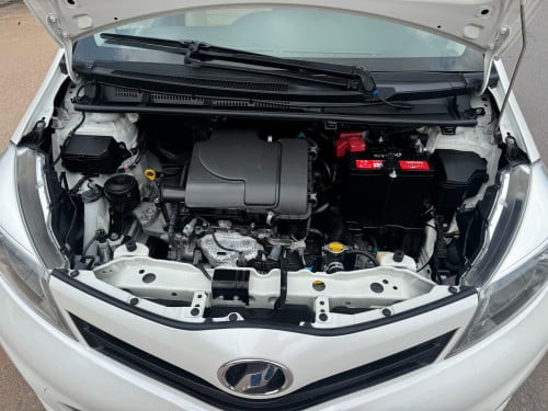 Toyota Vitz 2013 Smart key 🗝️
