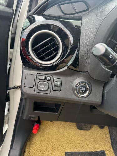 Toyota Vitz 2013 Smart key 🗝️