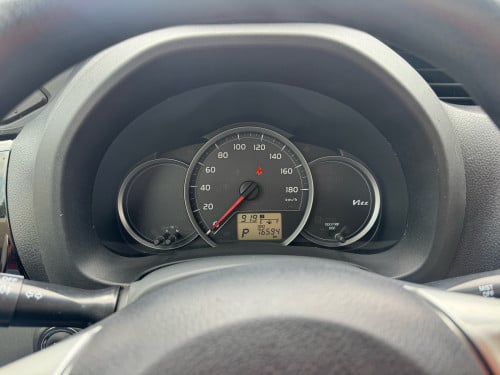 Toyota Vitz 2013 Smart key 🗝️