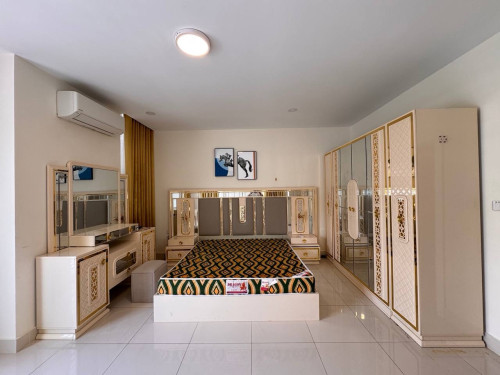 Twin Villa for rent in Borey Peng Houth Boeng snor price 1500$ negotiable full furnish