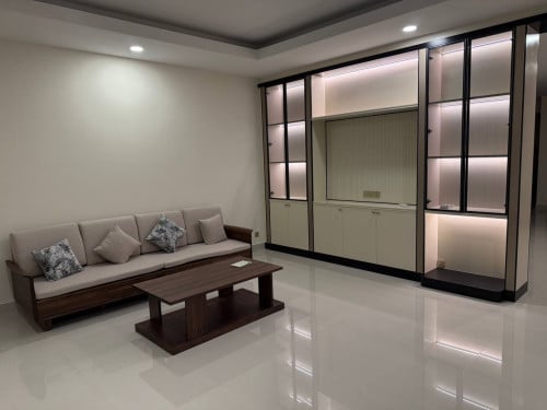 Twin Villa for rent in Borey Peng Houth Boeng snor price 2000$ negotiable full furnish