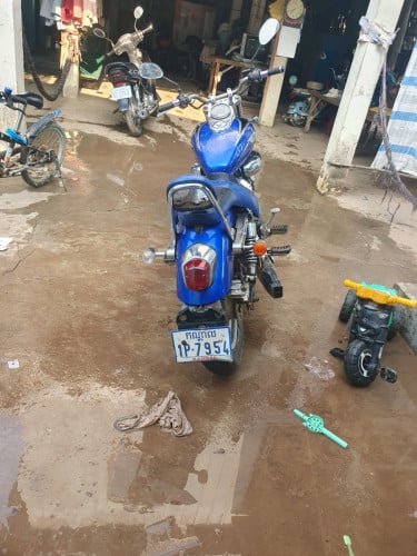 ម៉តូលក់