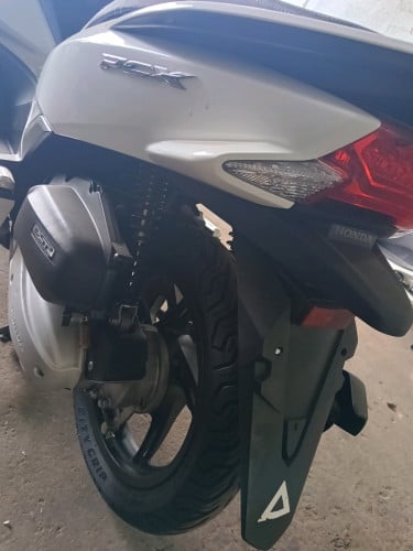 ម៉ូតូលក់