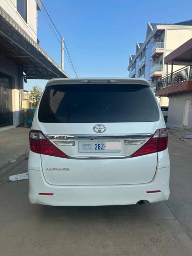 រថយន្តសំរាប់ជួល  金边月租汽车 Car for rent