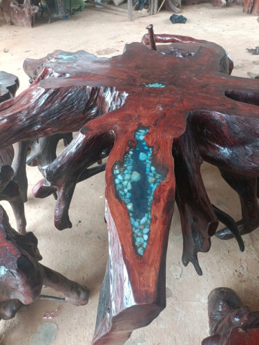 តុ ធ្នុង ធម្មជាតិ