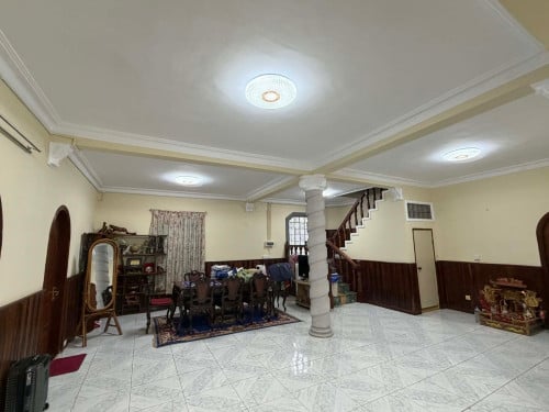 ផ្ទលក់