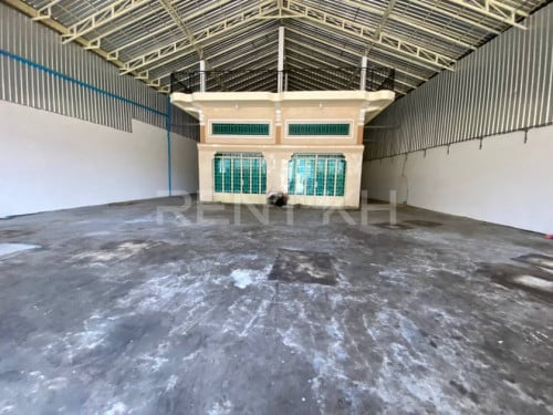 ឃ្លាំងអាជីវកម្មជួល​នៅសែនសុខ