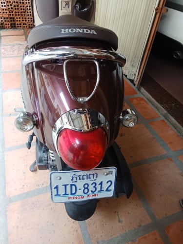 ម៉ូតូលក់