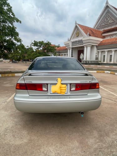ឡានលក់