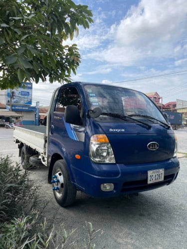 ឡានដឹក 1 តោនកន្លះ លក់ Kia bongo III 2007