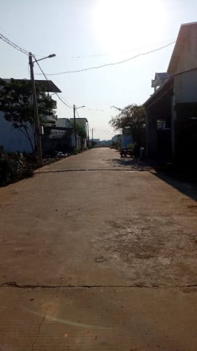 វីឡាទោល លក់បន្ទាន់ ម្តុំផ្សារសែនសុខ15នាទី ពីផ្សារ អ៊ីអន ២