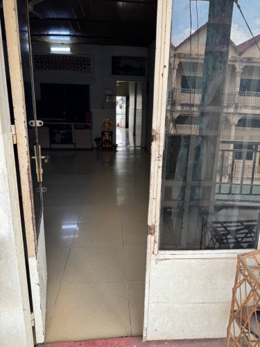 តម្លៃចរចាបាន 18000$