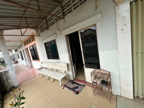 តម្លៃចរចាបាន 18000$